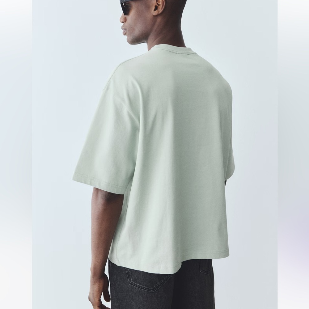 Men's Light Green T-Shirt H&M OVERSIZED-FIT T-SHIRT - Picture 4 of 8